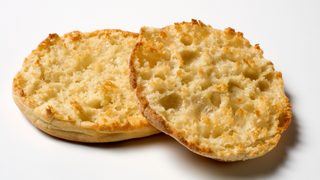 TIL there’<em></em>s a right way to split an English muffin